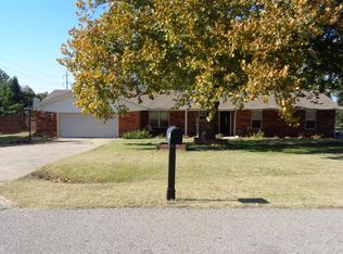 1135 Mockingbird Cir, Choctaw, OK 73020
