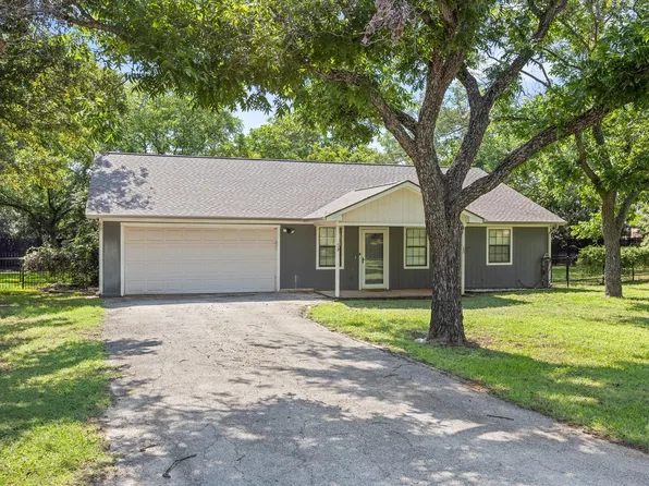 5100 Seminole Dr, Granbury, TX 76049