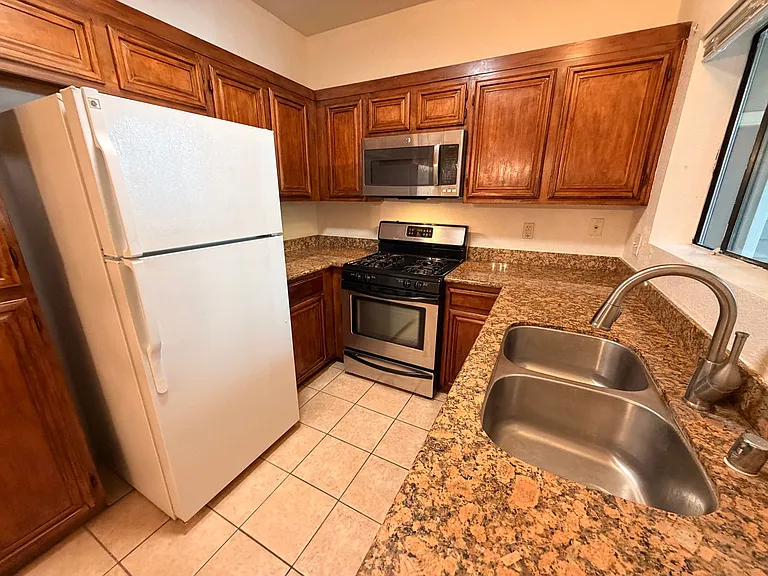 3395 Pinewood Ter #202 — Photo 8