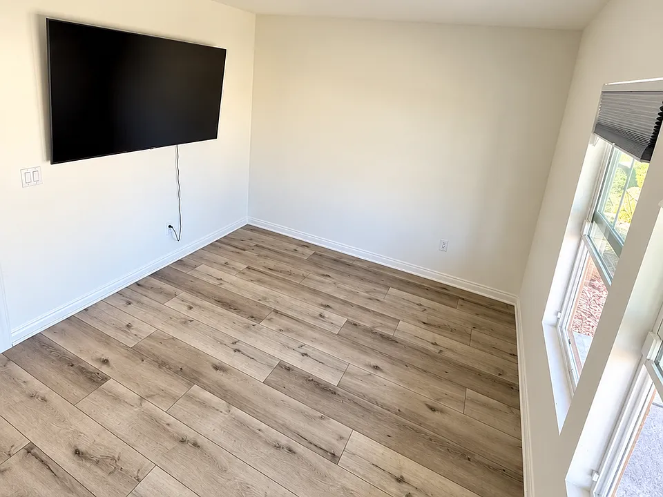 11521 Sunny Way