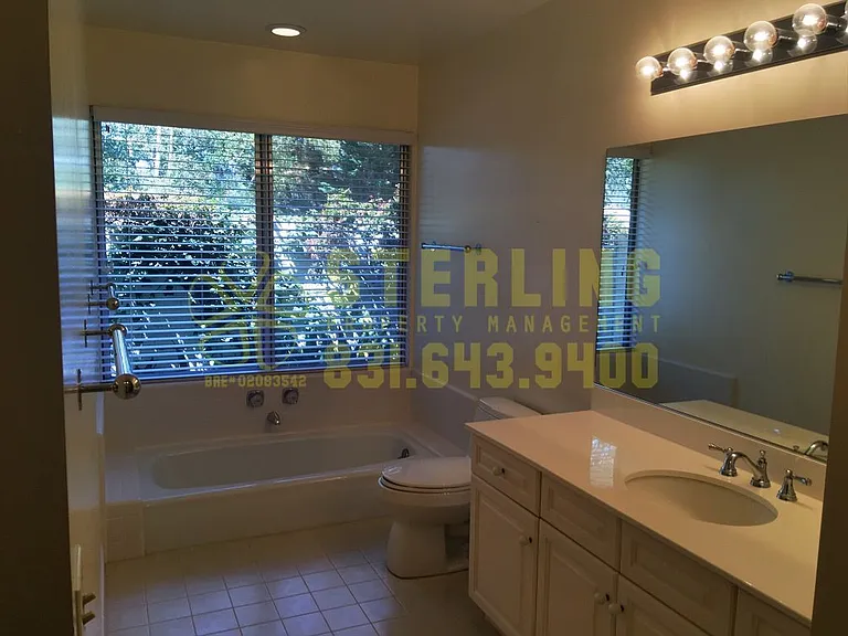 7084 Valley Greens Cir — Photo 20