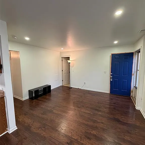 15802 Orchard Ln — Photo 3
