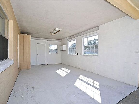 5th image of 1309 Forester Ave