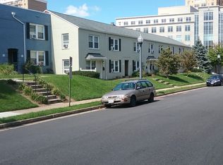 740 N Monroe St APT 12, Arlington, VA 22201