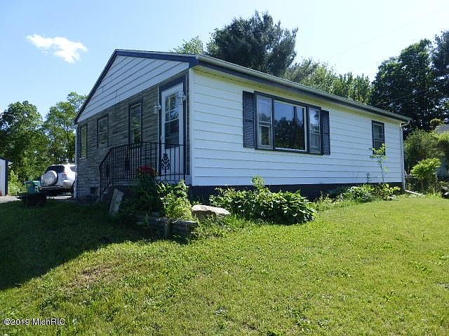 1st image of 2442 Lake St