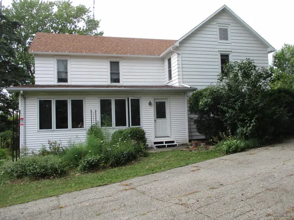 22312 Hancock Ln, Shullsburg, WI 53586