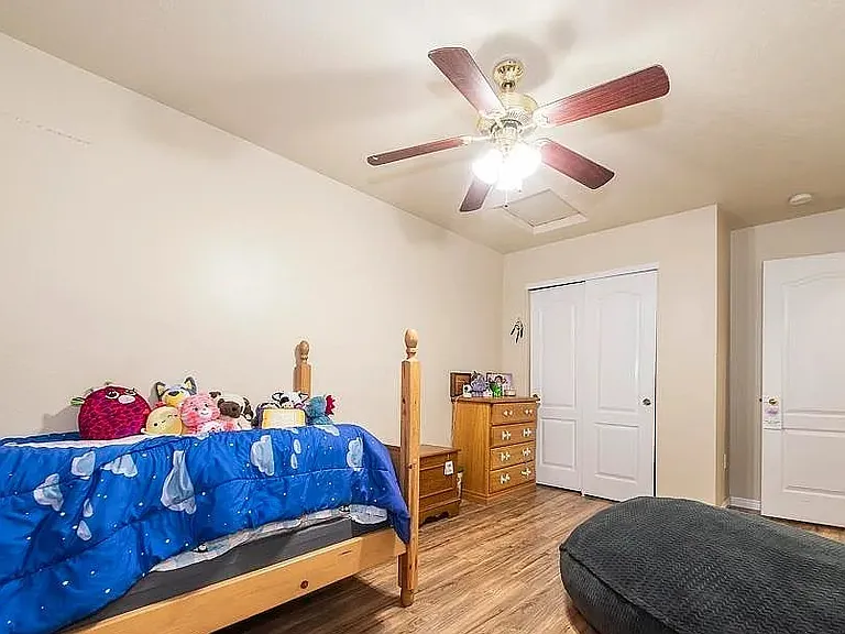 1337 N Gingham Ave — Photo 17