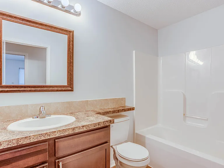 1048 E Karla Ave — Photo 18