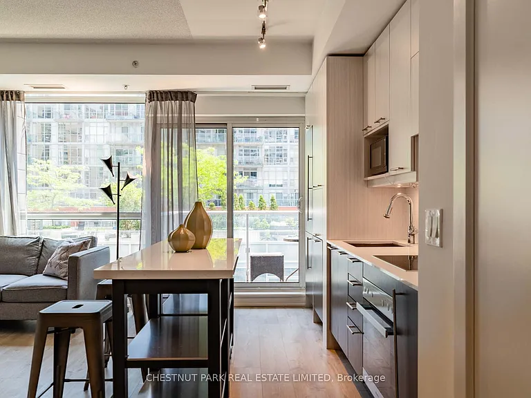 199 Richmond St W #711 — Photo 6