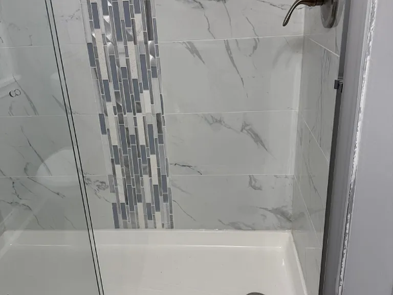 1271 Limit Avenue W Bath #750 — Photo 3