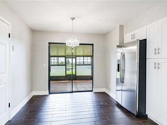 5th image of 1027 Apopka Woods Ln