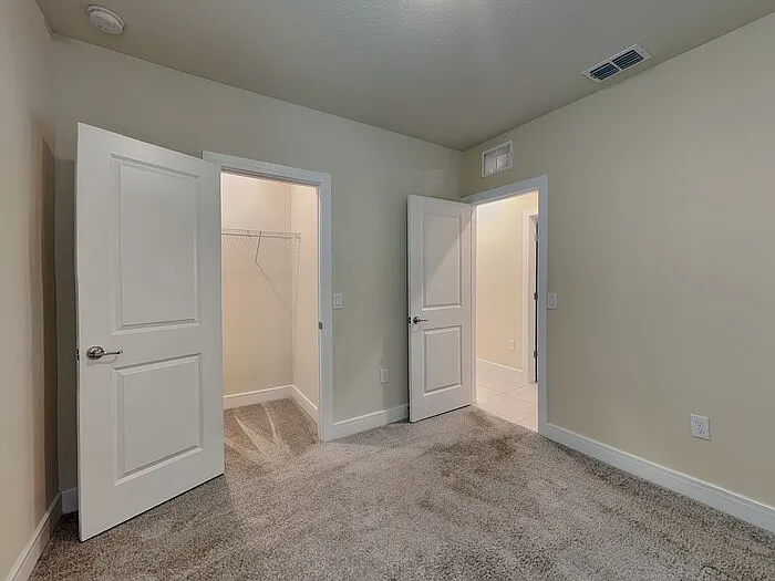 833 Rivers Crossing St — Photo 14