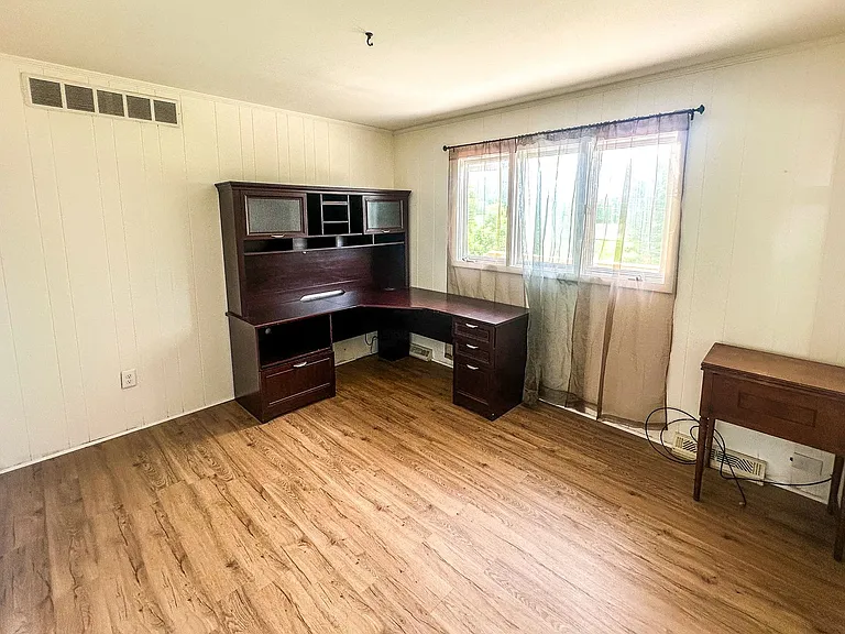 713 Tenikat St — Photo 9