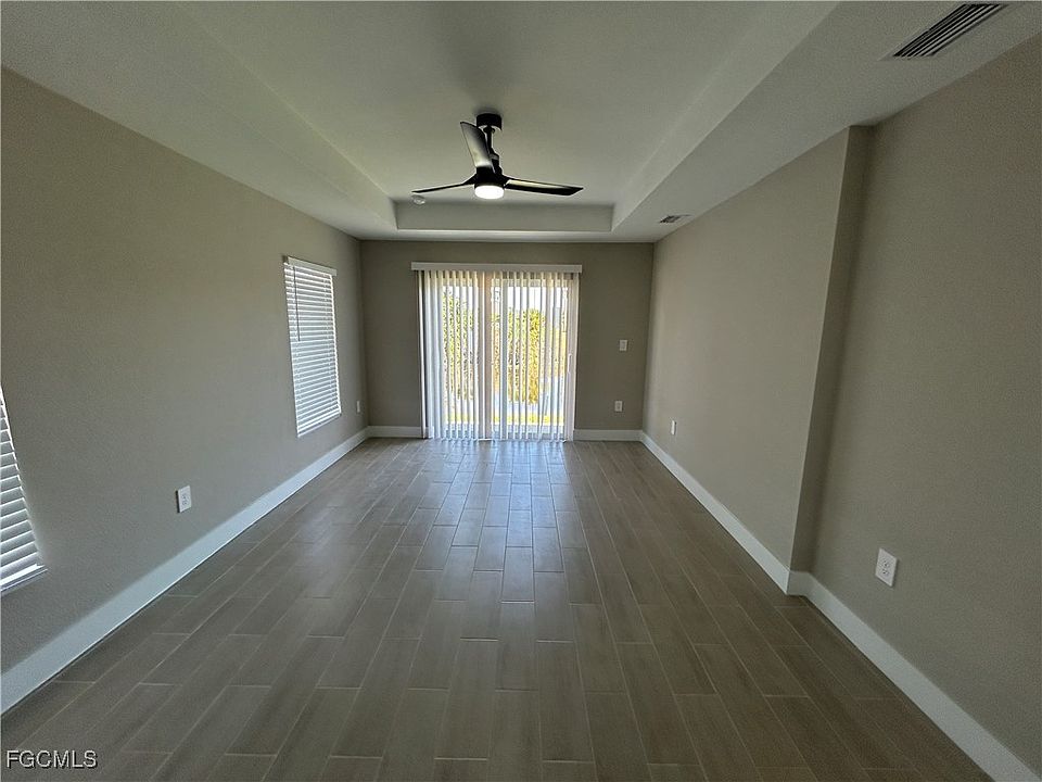 1st image of 3919 NE 12th Ave #3919
