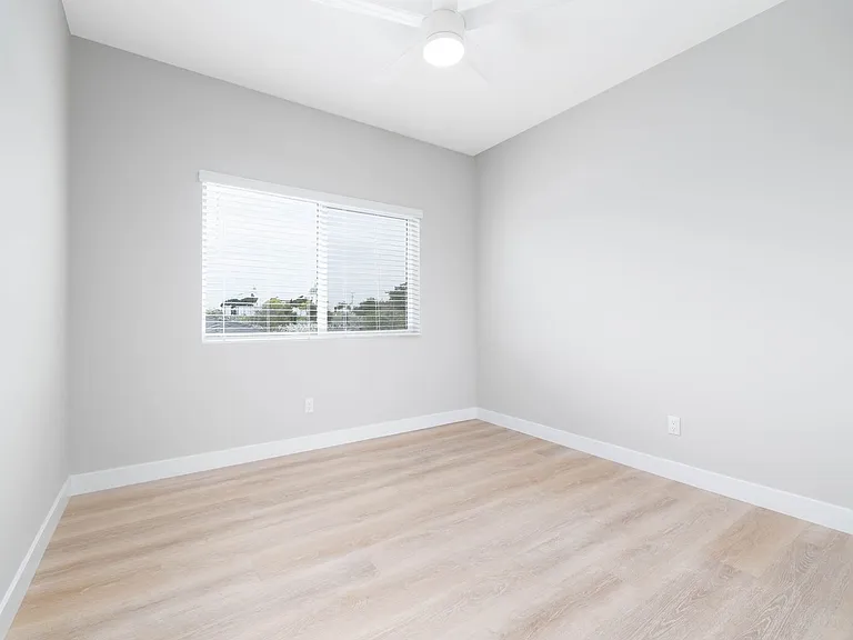 1152 Cotton St — Photo 4