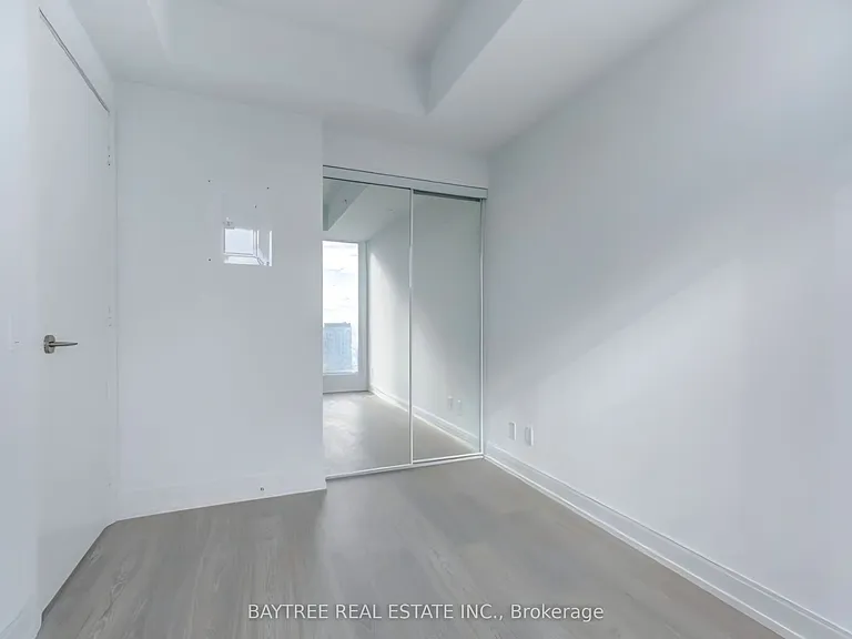 181 Dundas St E #4808 — Photo 6