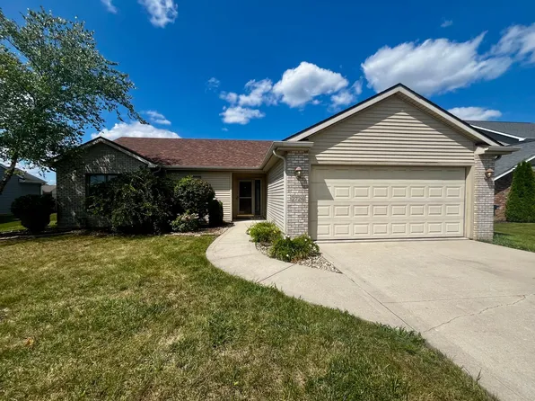 2726 Bearberry Ct, Fort Wayne, IN 46818