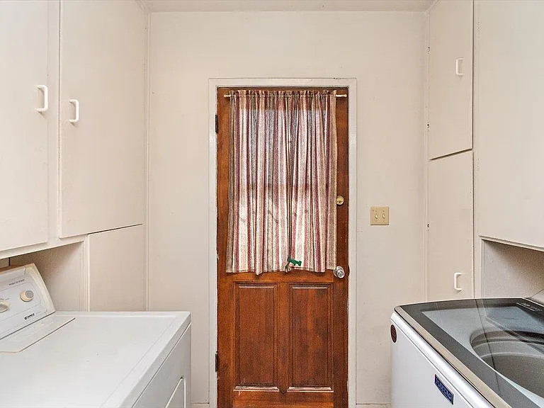 7757 La Mesa Way — Photo 20