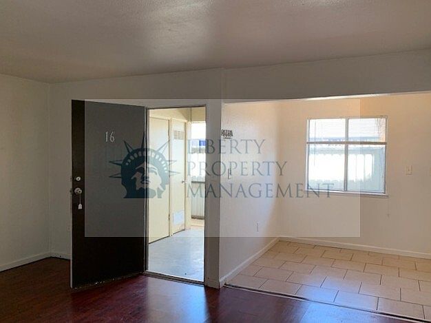 1st image of 924 S Garfield St APT 16