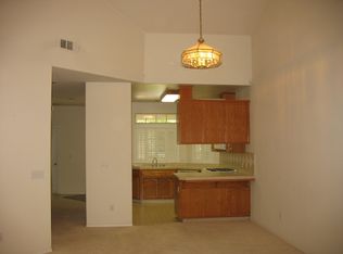 4049 W Hemlock Ct, Visalia, CA 93277