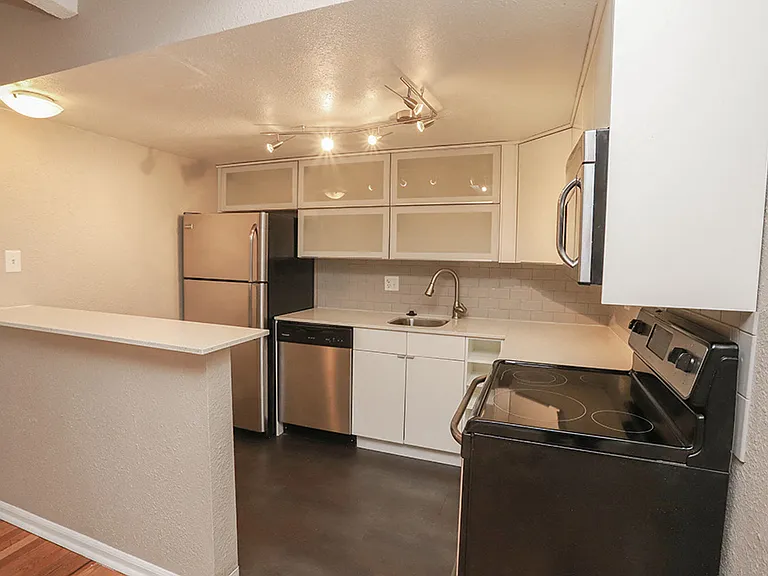 Dwell Apartments — Photo 57