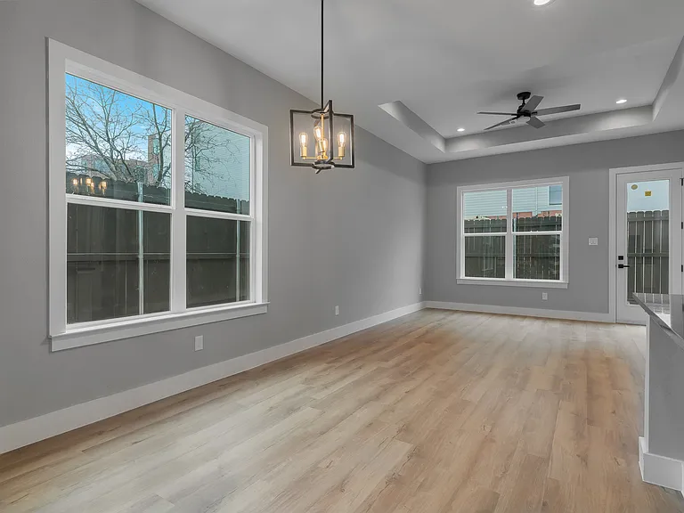 2818 Chicago St — Photo 21
