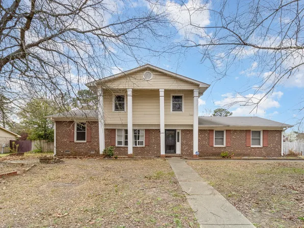 6805 Buttermere Dr, Fayetteville, NC 28314