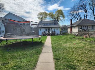 111 N Emerald Dr, McHenry, IL 60051