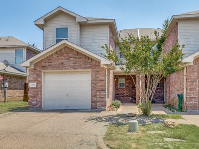 2326 Kingsway Dr, Arlington, TX, 76012