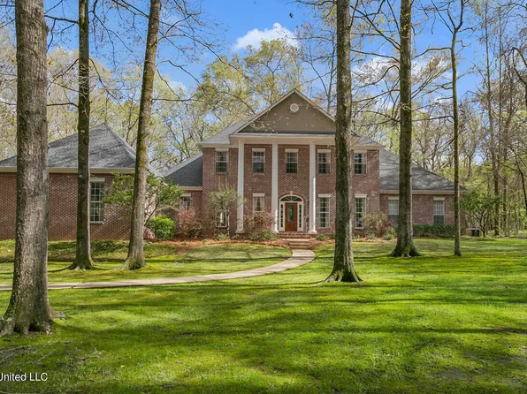 194 Meadowlark Ln, Ridgeland, MS 39157