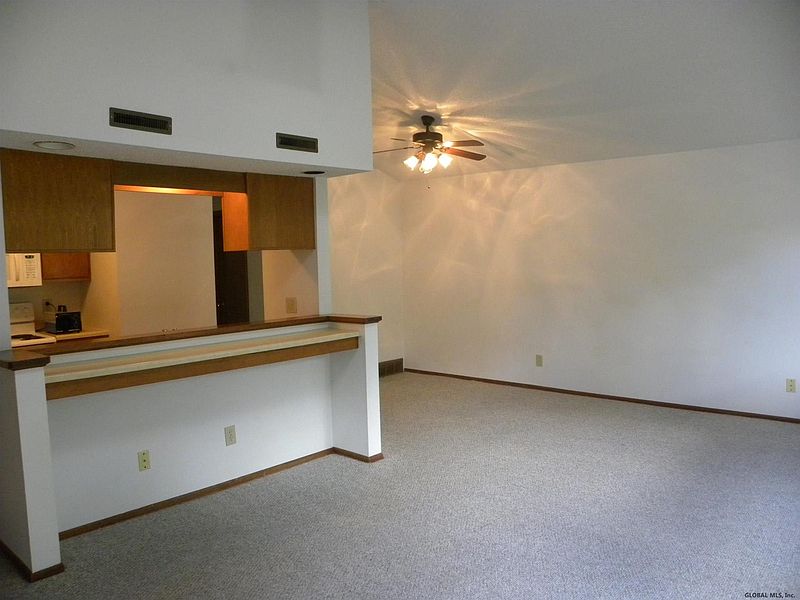 4th image of 223 Victory Way