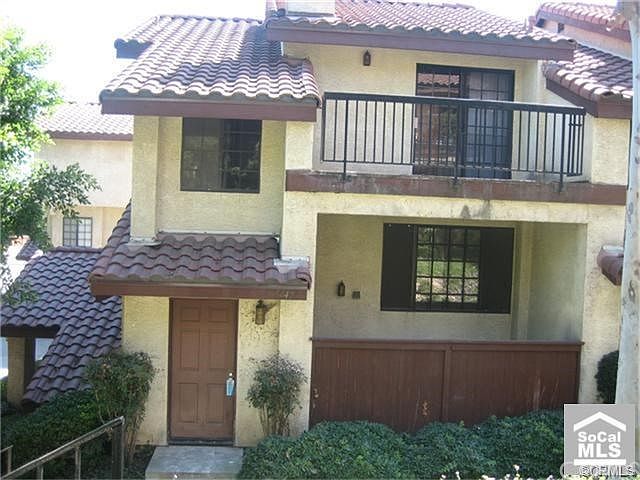 2nd image of 1247 E Whittier Blvd