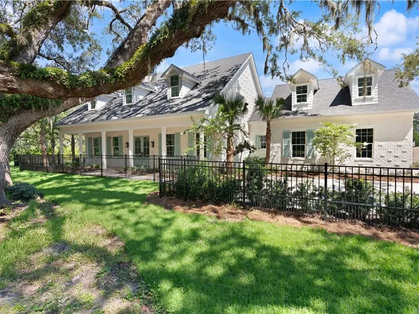 2404 Frederica Rd, Saint Simons Island, GA 31522