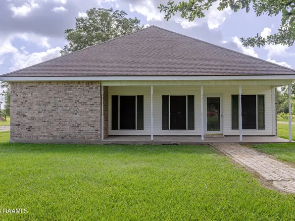 115 Burton Sonnier Ln, Rayne, LA 70578