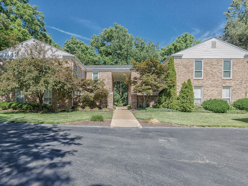 1st image of 422 Colony Woods Dr #422