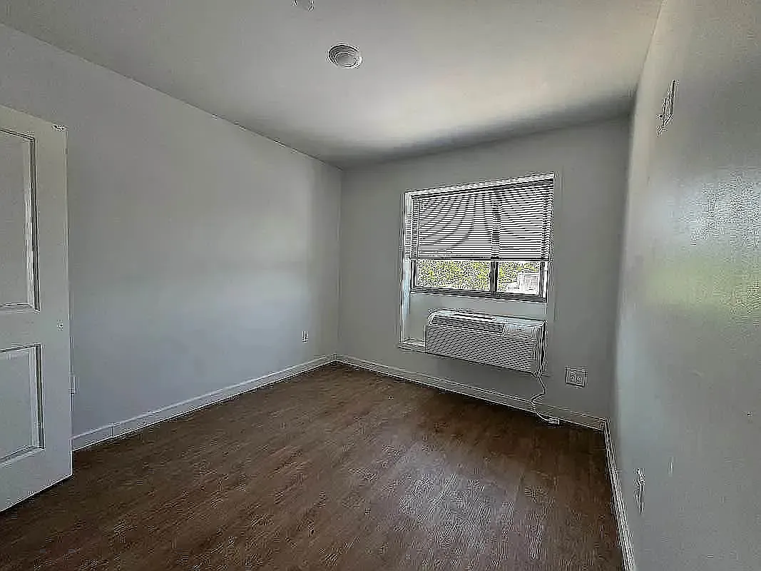 65 Buchanan Place — Photo 3