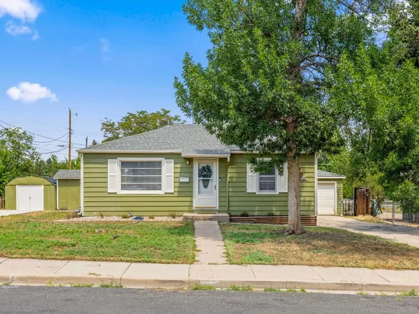 2443 Mountain View Dr, Loveland, CO 80538