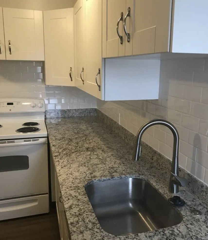 2 bed, 900 sqft, $1,200 — Photo 4