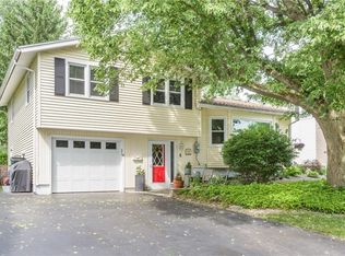 6 Nightingale Path, Liverpool, NY 13090