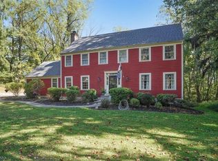 76 Country Acres Dr, Hampton, NJ 08827