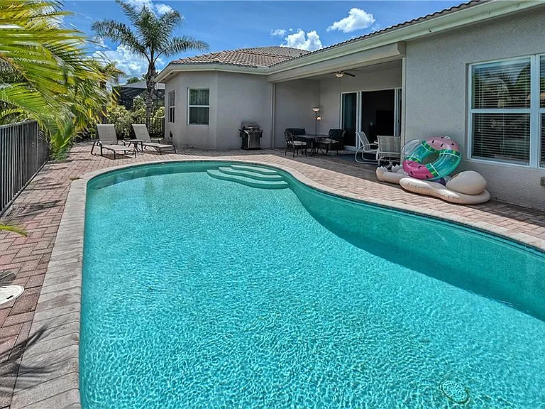 6623 Monterey Point — Photo 25