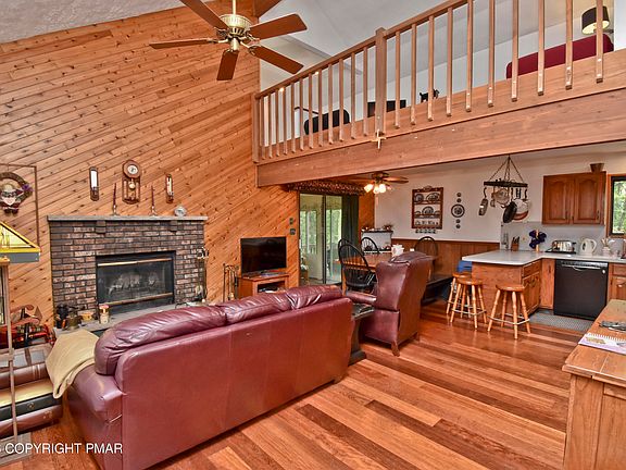 5th image of 353 Hyland Dr