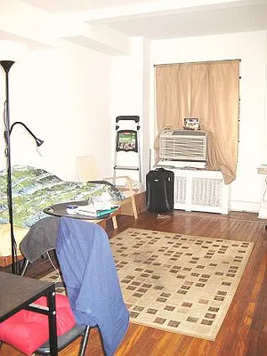 Rented by Segallis Real Estate | media 37