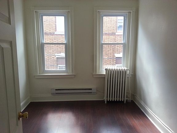 3rd image of 611 S 4th St Floor 3