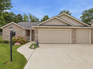 401 Cranberry Run, Avilla, IN 46710