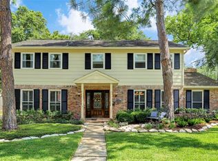 10722 Holly Springs Dr, Houston, TX 77042