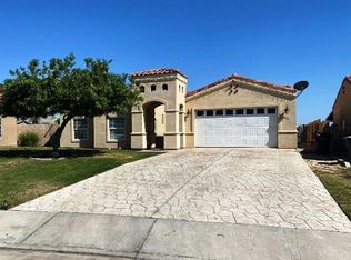 8965 El Besito Way, Bakersfield, CA 93306