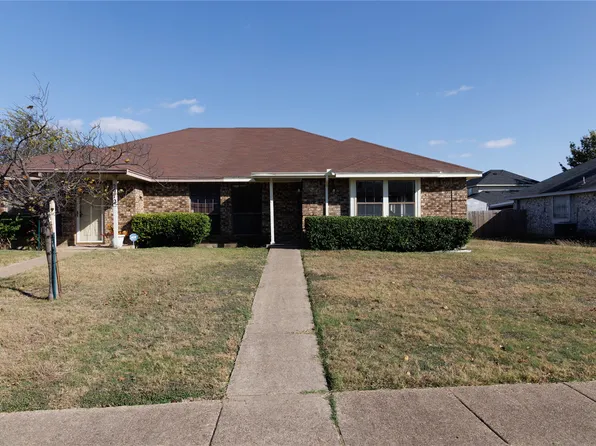 2910 Tanglewood Dr, Lancaster, TX 75134