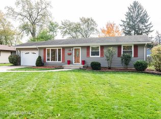 170 Shawnee Dr, Carol Stream, IL 60188