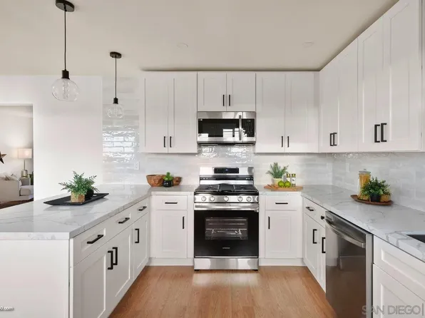 3132 Clairemont Dr, San Diego, CA 92117